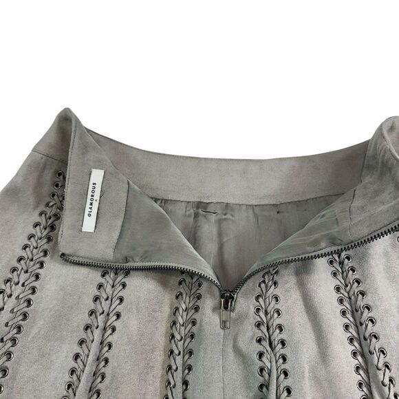 Glamorous Gray Faux Suede Whipstitch Mini Skater Skirt, M - Picture 12 of 12